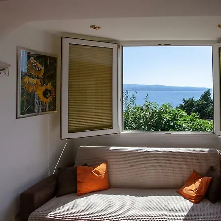 Ana, 2 Bedroom, Near Sandy Beach Omis